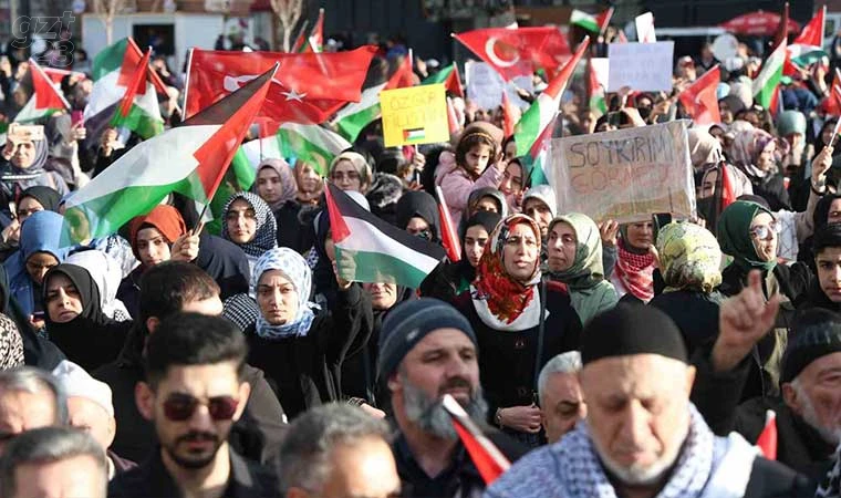 Elazığ’da binlerce kişi Filistin için yürüdü