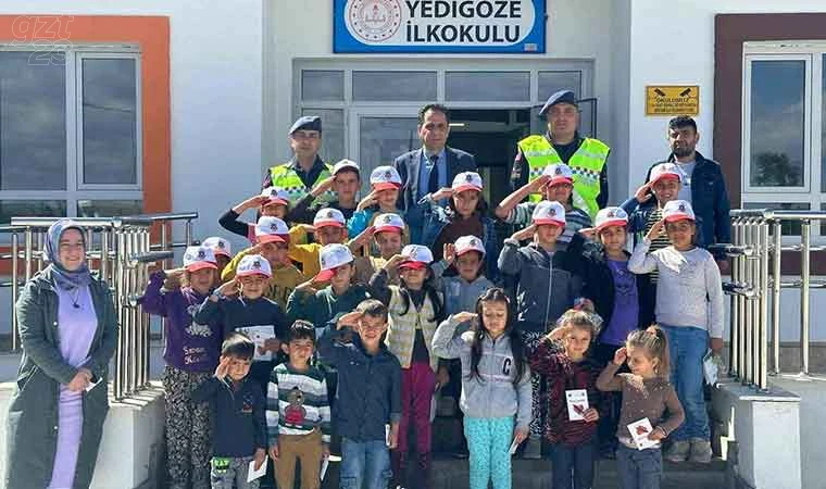 Jandarmadan öğrencilere trafik eğitimi