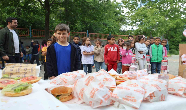 Öğrenciler istedi, hayırseverler yaptı