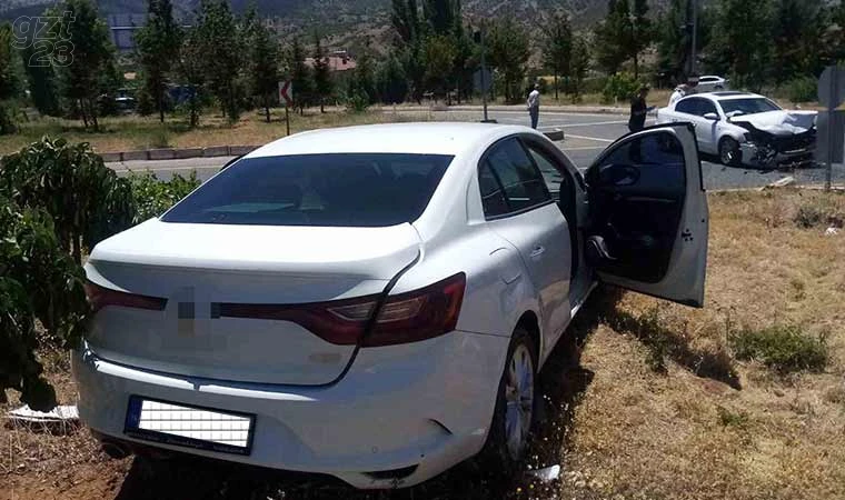 Elazığ’da trafik kazası: 3 yaralı