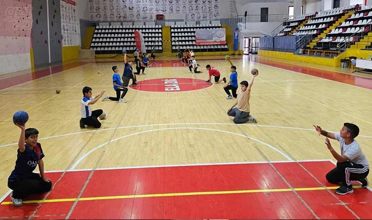 Doğukent Spor Salonu çok hareketli