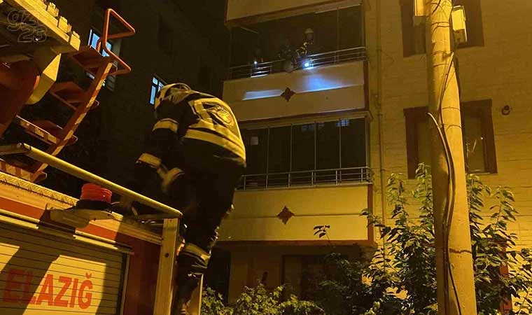 Elazığ’da alkollü şahıs evi yaktı