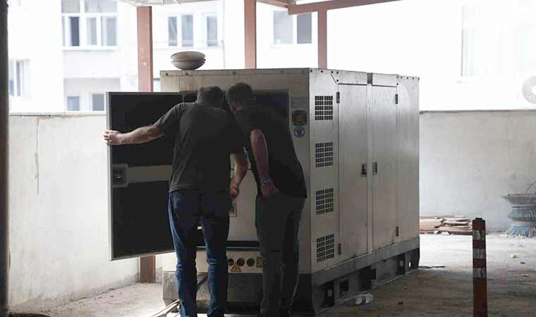 Elazığ’da sık sık yaşanan elektrik kesintisi esnafı bezdirdi