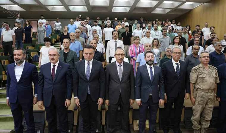 Elazığ’da ’Türk Tarihinde Darbeler ve 15 Temmuz Konferansı’ düzenlendi