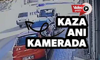 Elazığ’da iki otomobilin çarpışma anı kameraya yansıdı