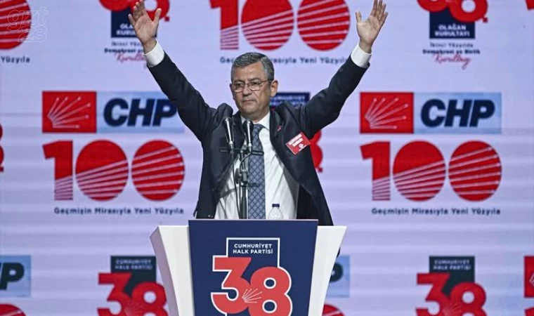 CHP’nin yeni genel başkanı Özgür Özel