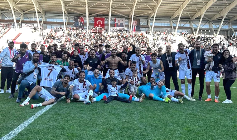 Elazığspor geriden gelip puanı alıyor