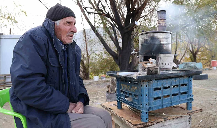 75 yaşında ki adamın zorlu hayatı