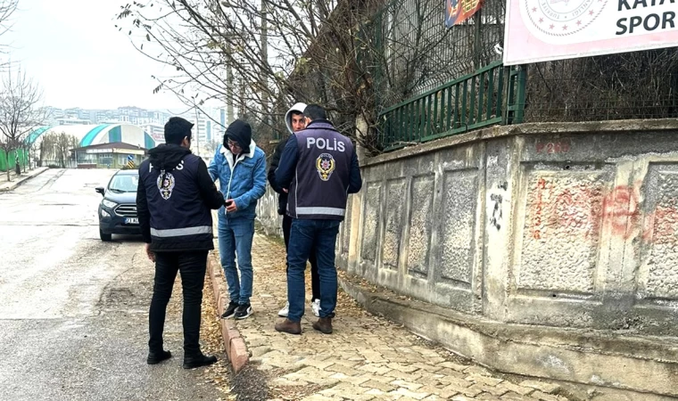 Elazığ’da okul önü denetimleri sürüyor