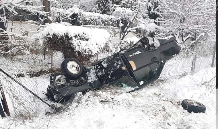 Elazığ’da otomobil devrildi: 5 yaralı