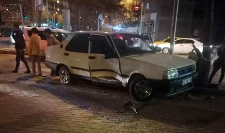 Elazığ’da zincirleme trafik kazası: 1 yaralı