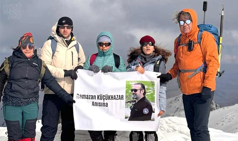 2347 rakımlı Hazarbaba'ya tırmandılar