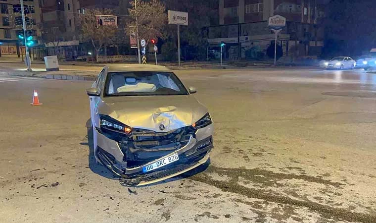 Doğukent'te trafik kazası: 6 yaralı