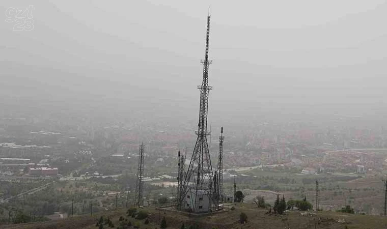 Elazığ’da toz taşınımı etkili oldu