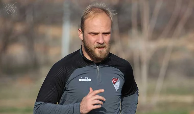 Elazığspor’da kaleci Hakan korkuttu