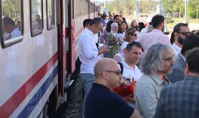 Turistik Diyarbakır Ekspresi Elazığ’da