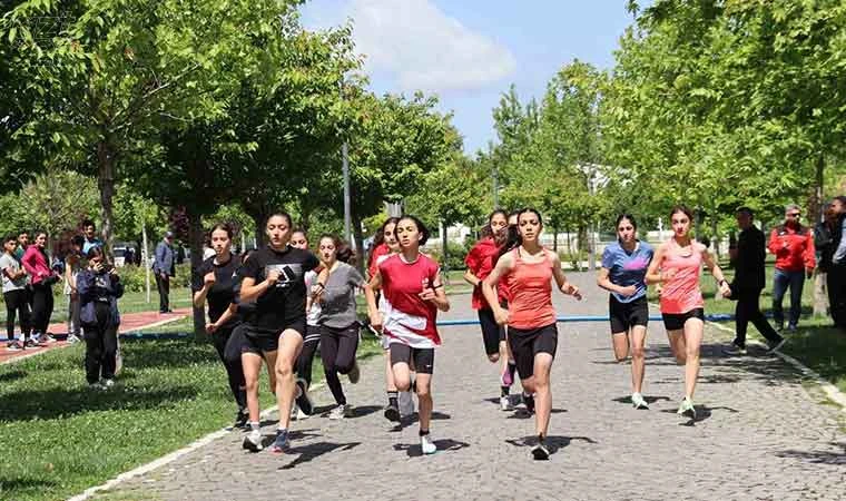 19 Mayıs turnuvaları düzenlendi