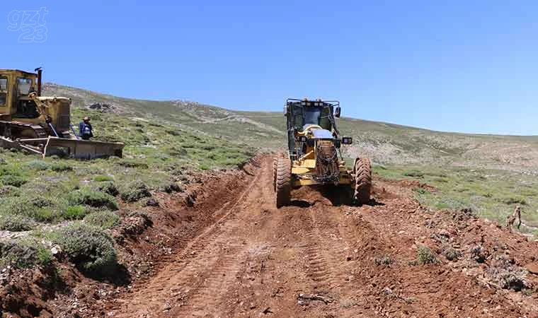 Aşağı Çanakçı Köyü yayla yolu yapım çalışmaları devam ediyor