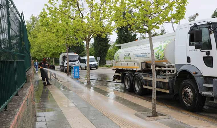 Belediyeden Cumhuriyet Mahallesi'nde kapsamlı temizlik