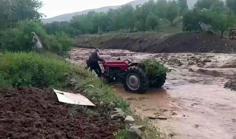 Sağanak yağış hayatı olumsuz etkiledi