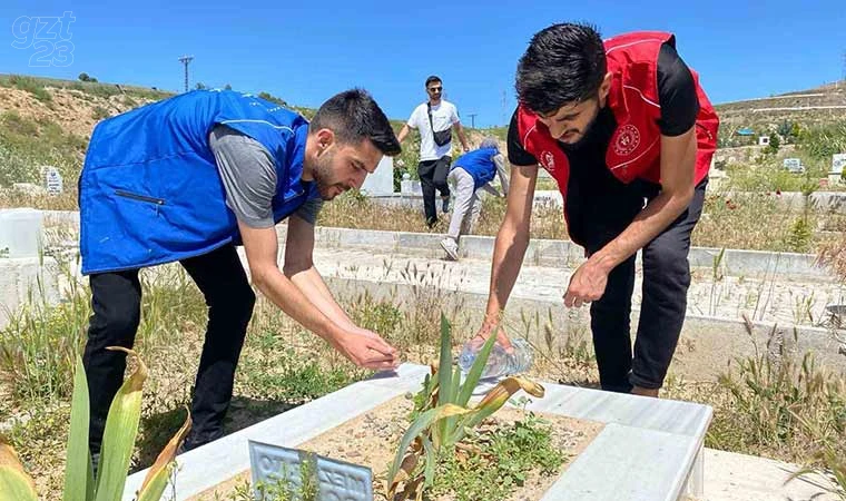 Gençlerden anlamlı etkinlik