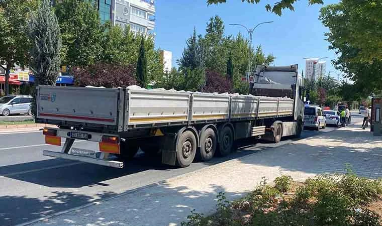 Elazığ’da tır ile otomobil çarpıştı: 1 yaralı