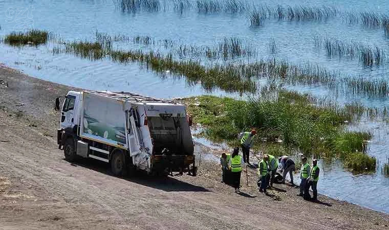 Hazar gölü çevresinde 15 günde 12 ton çöp toplandı