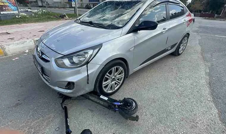 Otomobil ile scooter çarpıştı: 2 yaralı