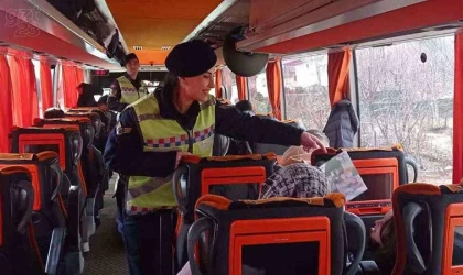 Elazığ’da yolculara trafik eğitimi verildi