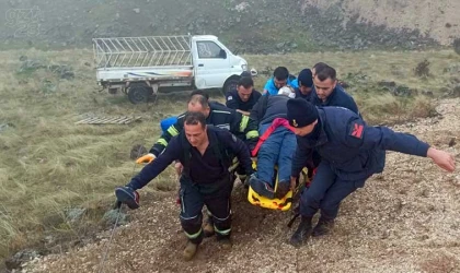 Kontrolden çıkan pikap devrildi: 1 yaralı