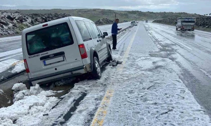 Dolu yağışı kazalara neden oldu